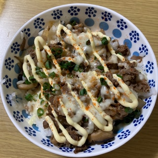 マヨラー　牛丼